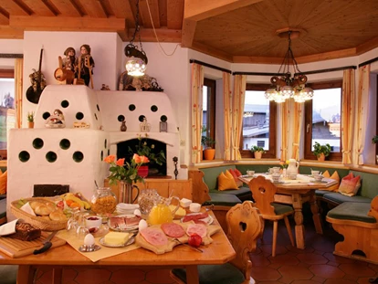 Pensionen - Parkplatz: kostenlos bei der Pension - Leogang - Wir bieten Ihnen ein gesundes, abwechslungsreiches Frühstücksbuffet. - A`nette Pension in Piesendorf/Kaprun